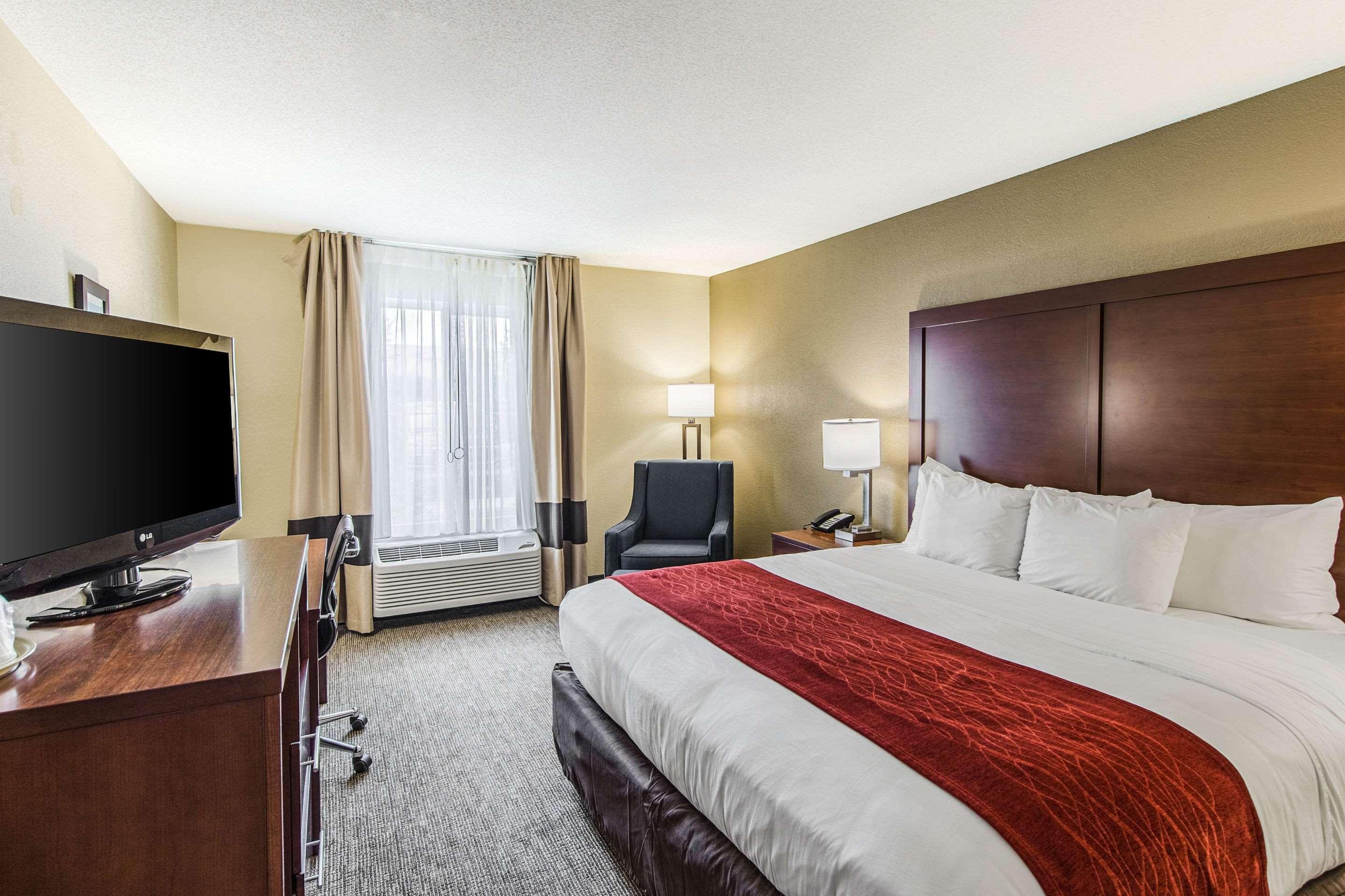 Comfort Inn & Suites Greenwood Near University Exteriér fotografie