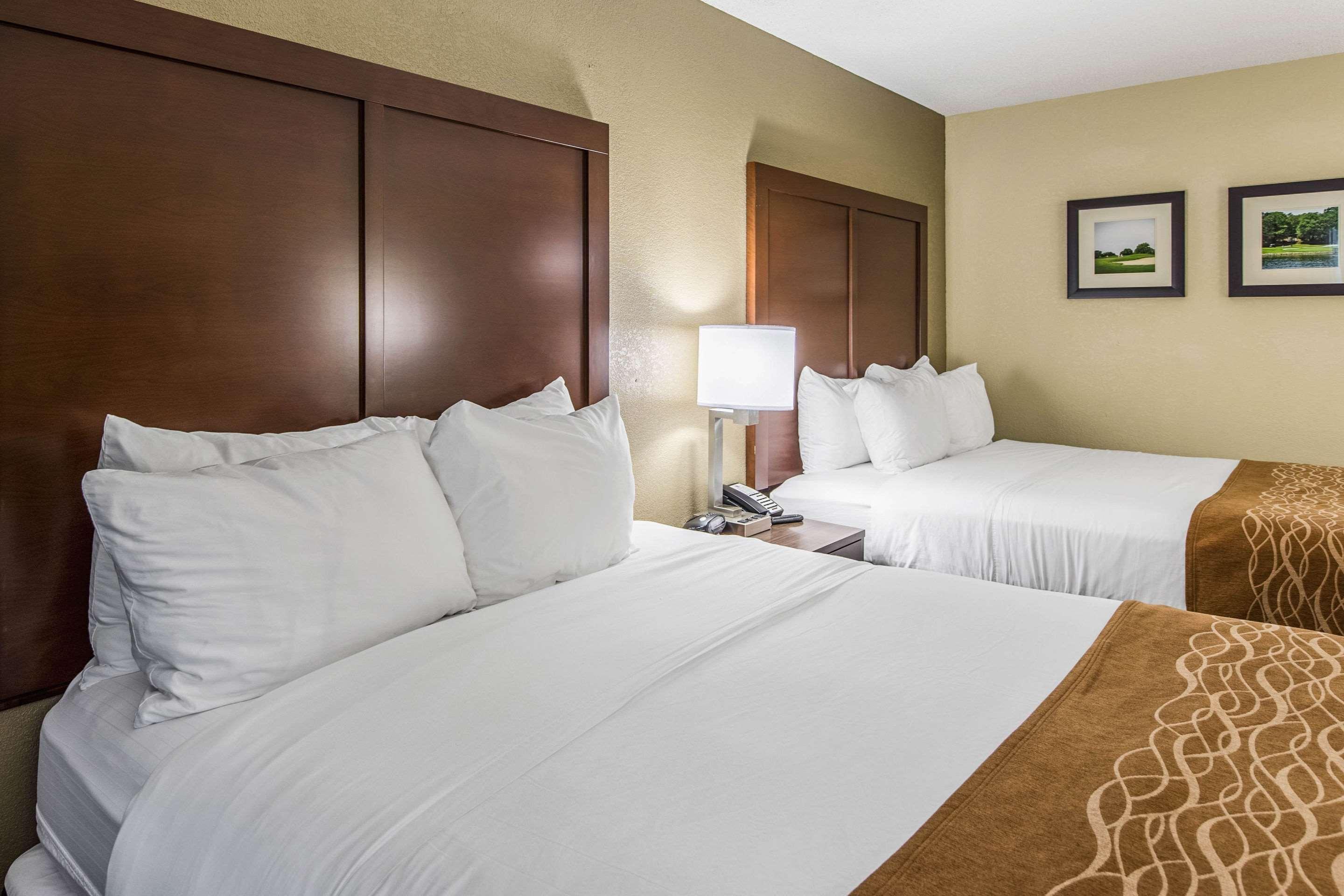 Comfort Inn & Suites Greenwood Near University Exteriér fotografie