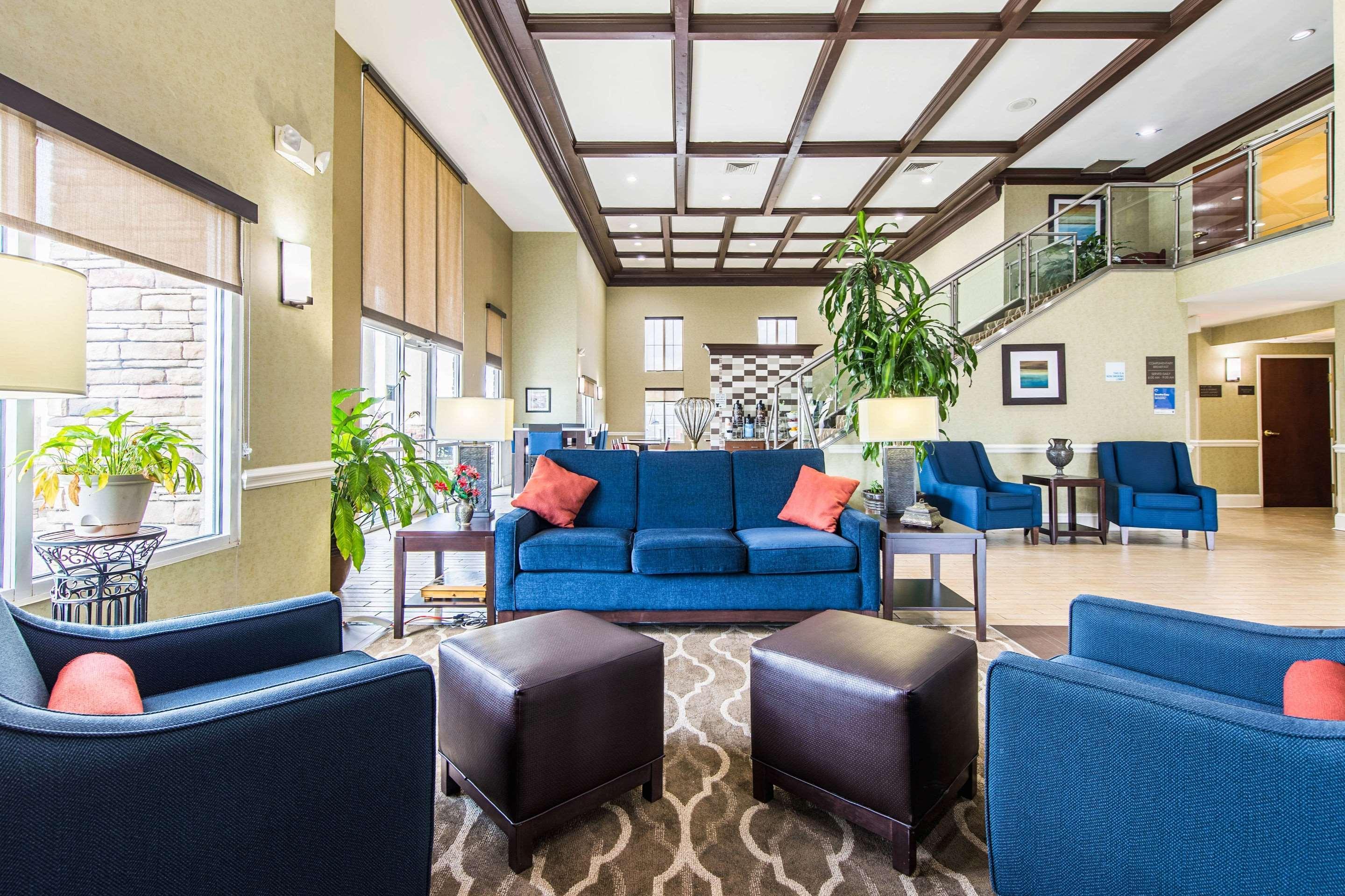 Comfort Inn & Suites Greenwood Near University Exteriér fotografie