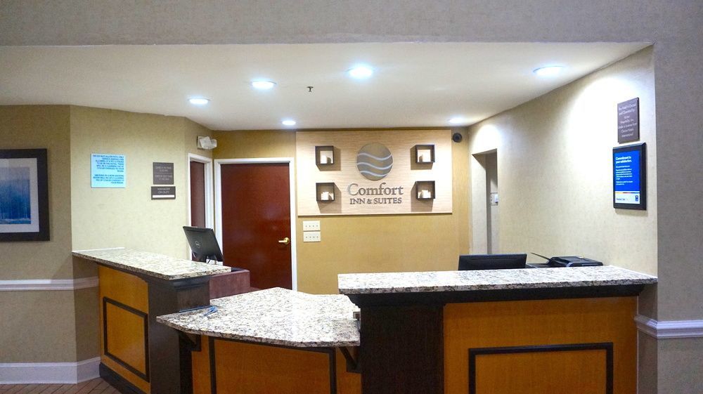 Comfort Inn & Suites Greenwood Near University Exteriér fotografie