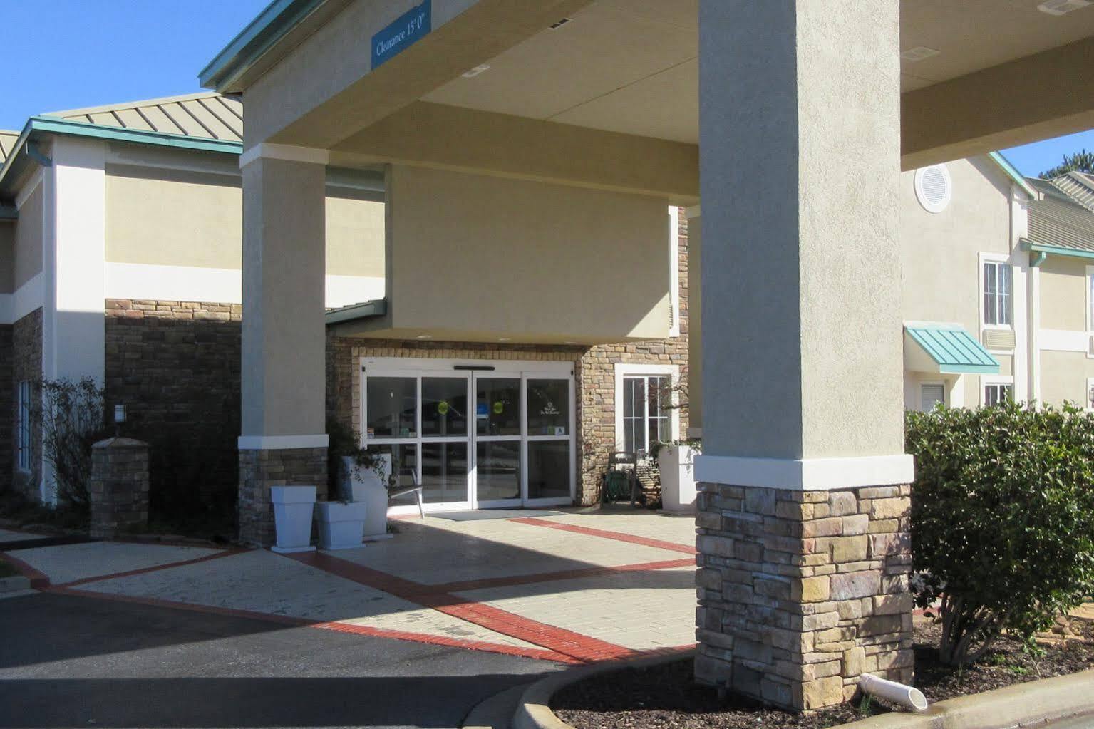 Comfort Inn & Suites Greenwood Near University Exteriér fotografie